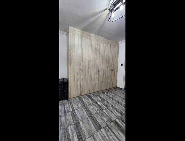 4 BEDROOM HOUSE FOR SALE IN ERASMUSKLOOF